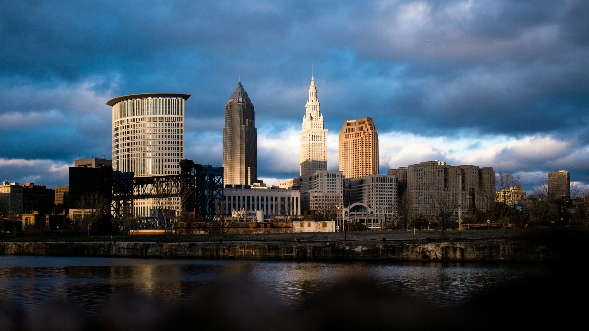 Cleveland Ohio skyline — home of Dell's Mobile Auto Repair